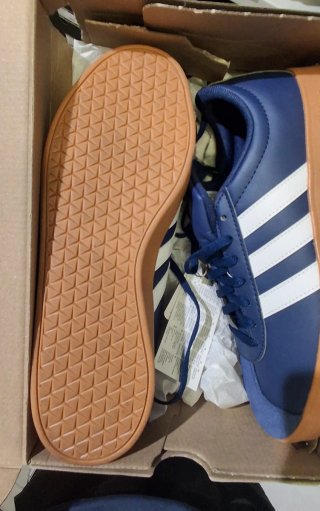 Adidas Court Base Azul y Blanco