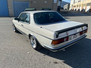 Mercedes-Benz 230 ce coupe