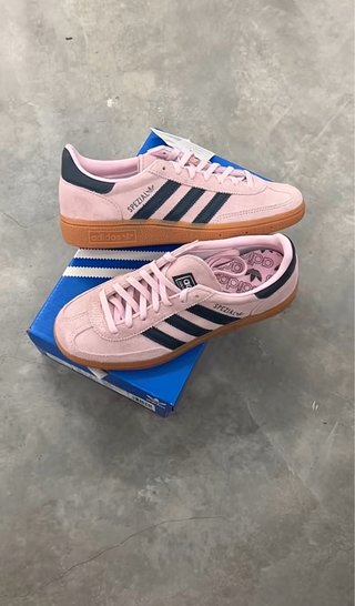 Adidas Spezial Rosa y Negro