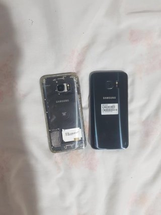 2 Samsung Galaxy S7 32GB Negro piezas o reparar