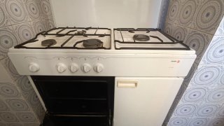 Cocina, horno y nevera en buen estado!