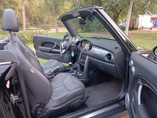 MINI Cooper Cabrio COMO NUEVO