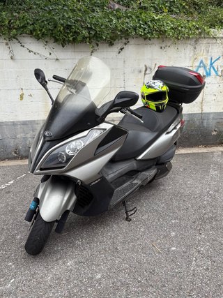 Kymco Super Dink 300 Maxi Scooter