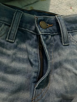 Shorts LEVI’s de mezclilla talla 25