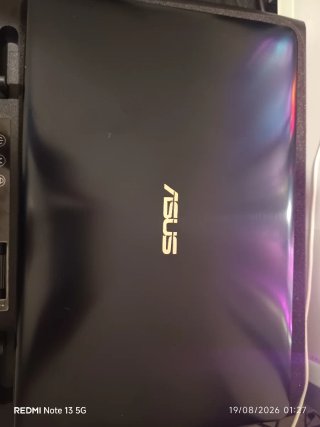 ASUS ZenBook Pro 15 UX580G I7 16GB 512GB GTX 1050