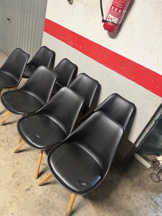 Sillas Nórdicas Negras - 10€ Unidad en buen estado