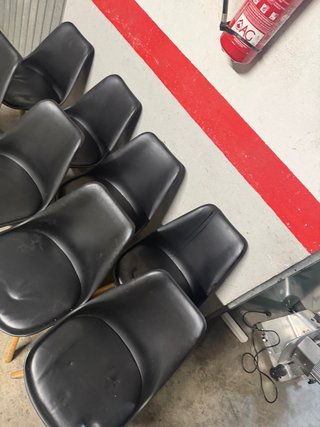 Sillas Nórdicas Negras - 10€ Unidad en buen estado