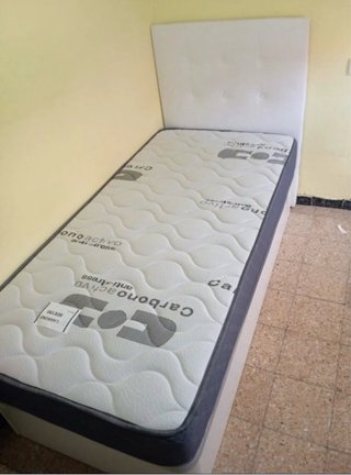 Canapé y Colchón nuevos y liquidación