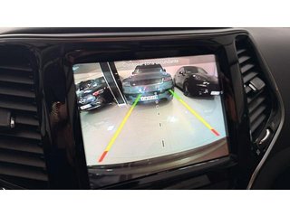 Jeep Cherokee 2.2 CRD Overland 4WD 9AT 143 kW (195 CV)