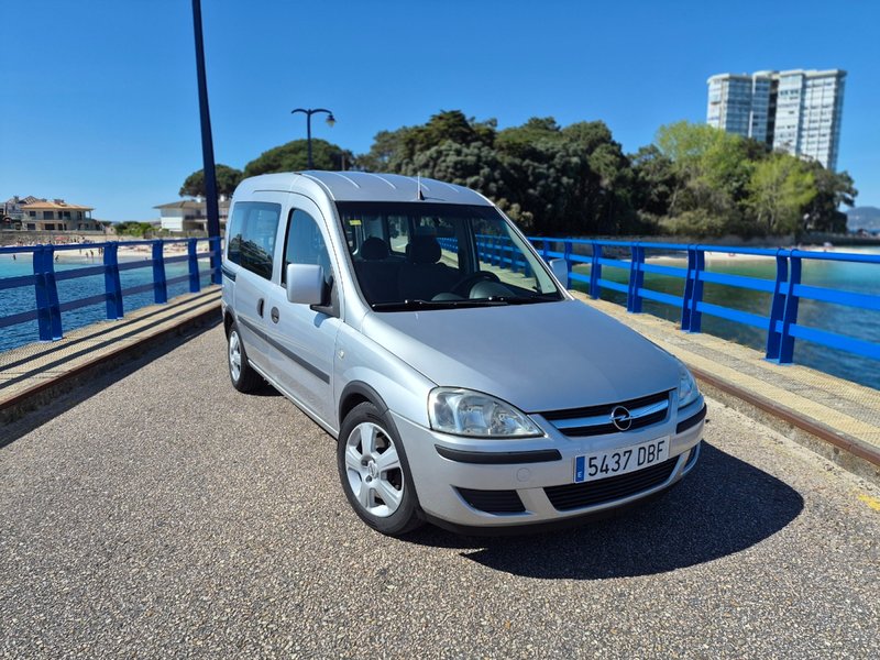 Opel Combo 2004 - foto 1