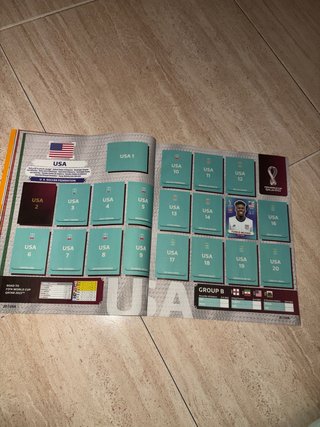 Álbum Qatar 2022 y 55 cromos