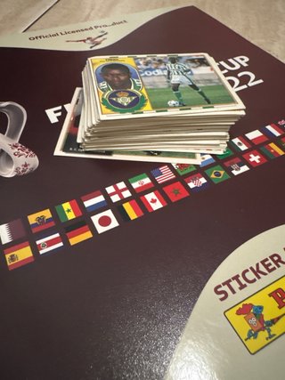 Álbum Qatar 2022 y 55 cromos