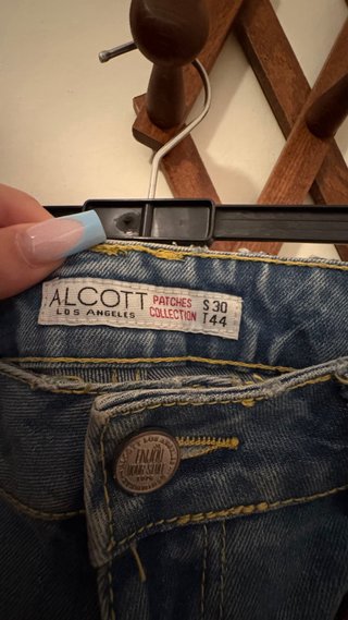 Pantaloni a vita bassa