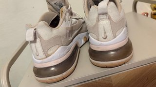 Scarpe Nike Air 270 React Beige/Bianco
