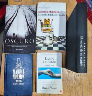 Libros 5€ und ( se hacen lotes )