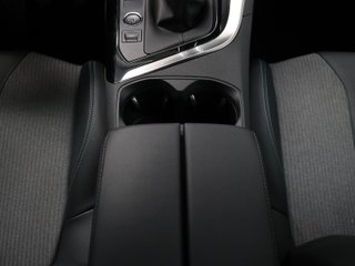 Peugeot 3008 PureTech 130 SANDS Allure Pack 96 kW (130 CV)