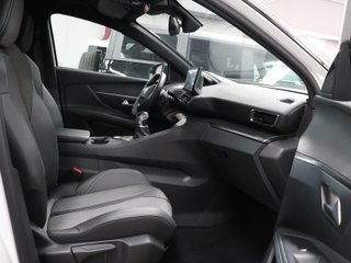 Peugeot 3008 PureTech 130 SANDS Allure Pack 96 kW (130 CV)
