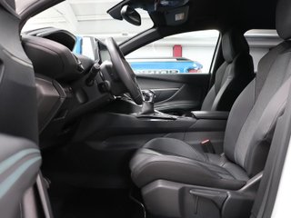 Peugeot 3008 PureTech 130 SANDS Allure Pack 96 kW (130 CV)