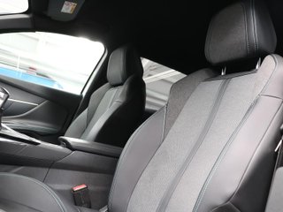 Peugeot 3008 PureTech 130 SANDS Allure Pack 96 kW (130 CV)