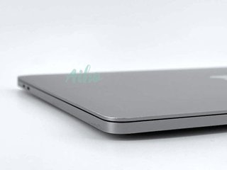 MacBook Pro 13" (2020) Intel Core i7 2.3GHz 4 núcleos - SSD 512Gb - RAM 16GB - Gris Espacial