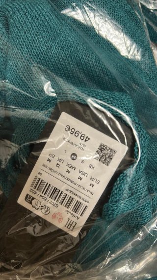 Top Massimo Dutti cuello alto con fular M