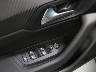 Peugeot 508 PureTech 130 SANDS Allure EAT8 96 kW (130 CV)