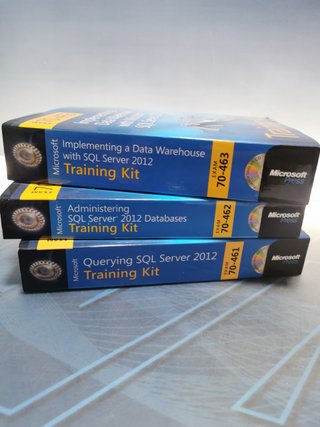 3 libros-Training Kit (Exam 70-461/ 70-462/ 70-463): Administering Microsoft