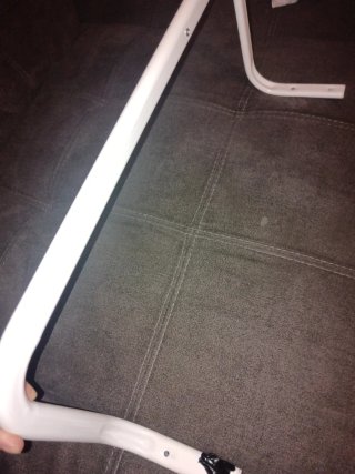 Barra extensible para ropa blanca