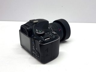 camara digital bridge pentax k-x