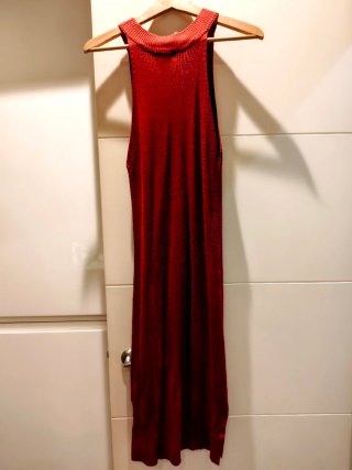Vestido midi más top de encaje.  Talla M