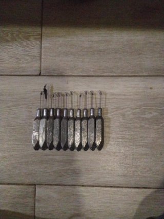 10 plomos de pesca planos 130g