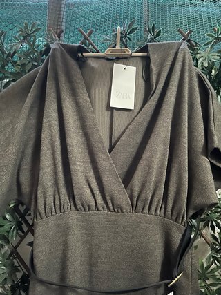 Vestido gris manga corta