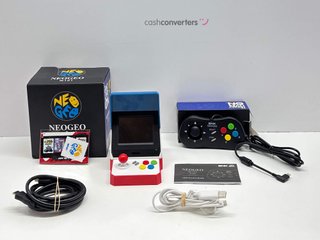 neo geo mini + mando pad