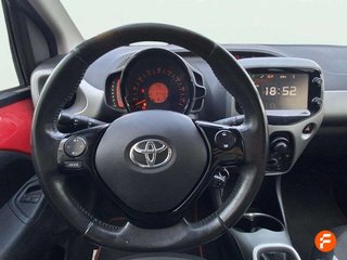 Toyota Aygo 1.0 70 x-play