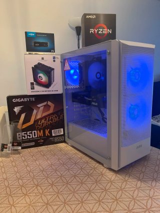 RYZEN 7 5800X + RX 5500XT + 16GB RAM + SSD 500GB