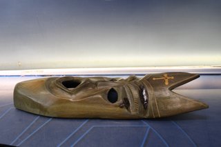 01. Máscara tallada en madera. Posiblemente México poscolonial.