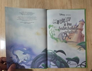 Clásico cuento Disney. "Mickey habichuelas mágicas