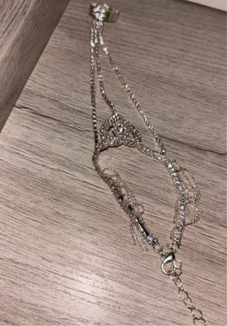 (silver) Pulsera dorada con abalorios grises