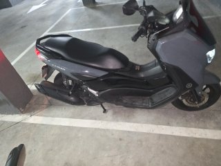 Yamaha NMAX 125 Scooter Gris Oscuro