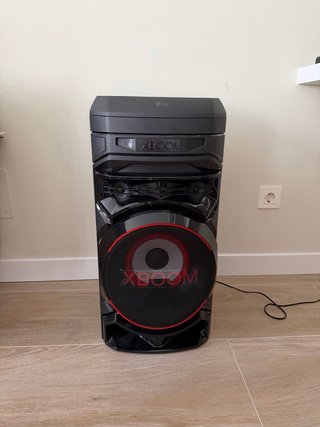 LG XBOOM RNC5 Torre Sonido + Micro Karaoke