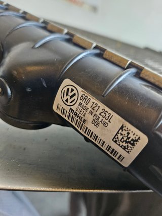 Radiador Agua Grupo VAG 6R0121253L