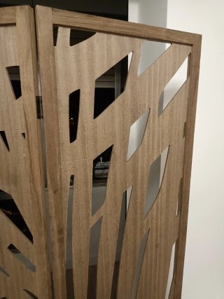 Biombo separador de ambientes de madera