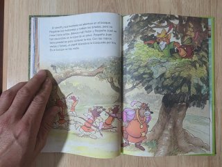 Clásico cuento Disney. "Robin Hood y Juan". Salvat