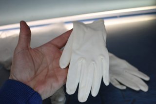 Primera Comunión 1960. Guantes, velo, diadema y crucifijo.