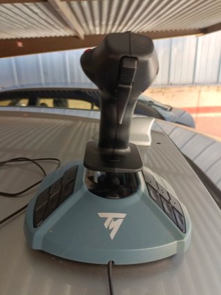 Thrustmaster TCA Airbus Sidestick y Quadrant