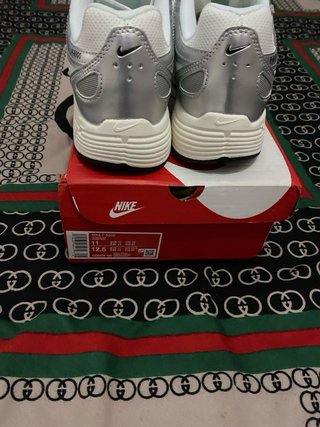 Nike P6000