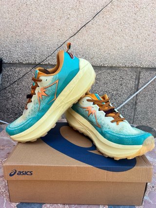 Zapatillas Asics Max trabuco 4