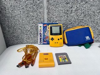 Nintendo Game Boy Color 1998.