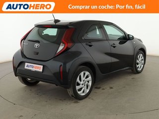 Toyota Aygo X Cross 1.0 Play