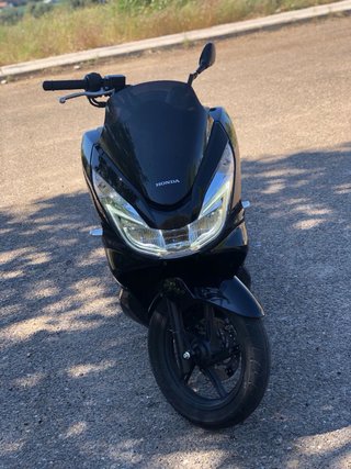 Honda PCX 125cc Scooter 2016 Negra